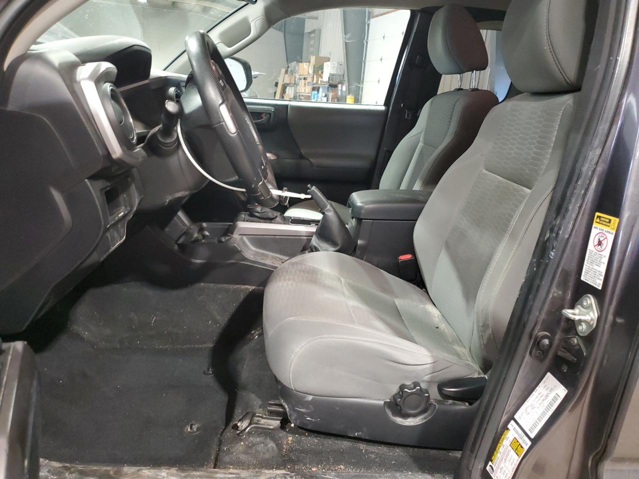 2016 Toyota Tacoma - Image 7