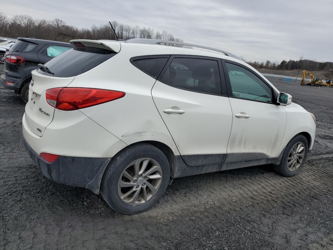 2012 Hyundai Tucson - Image 3