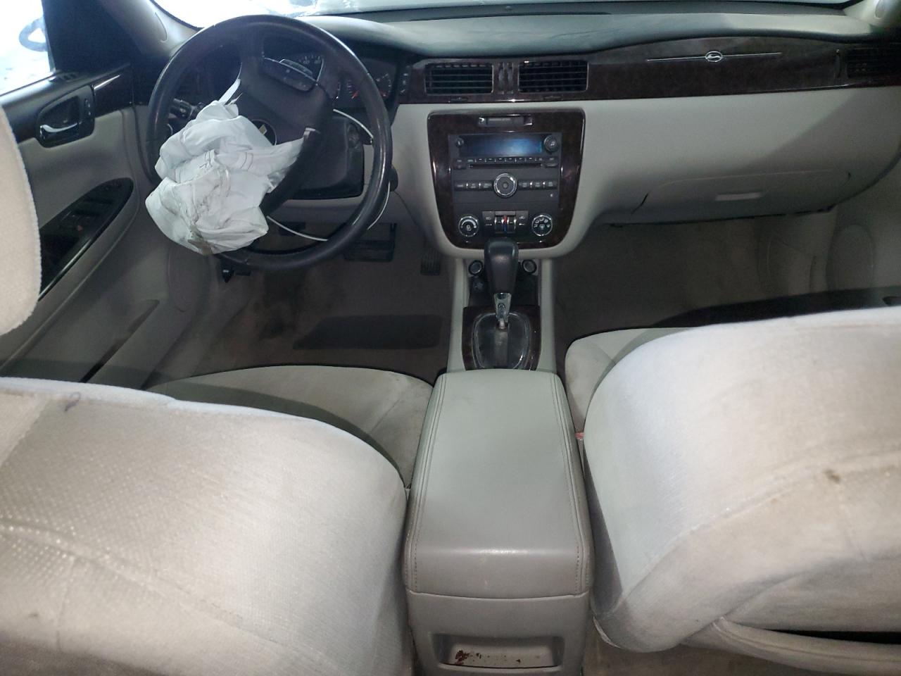 2013 Chevrolet Impala - Image 8