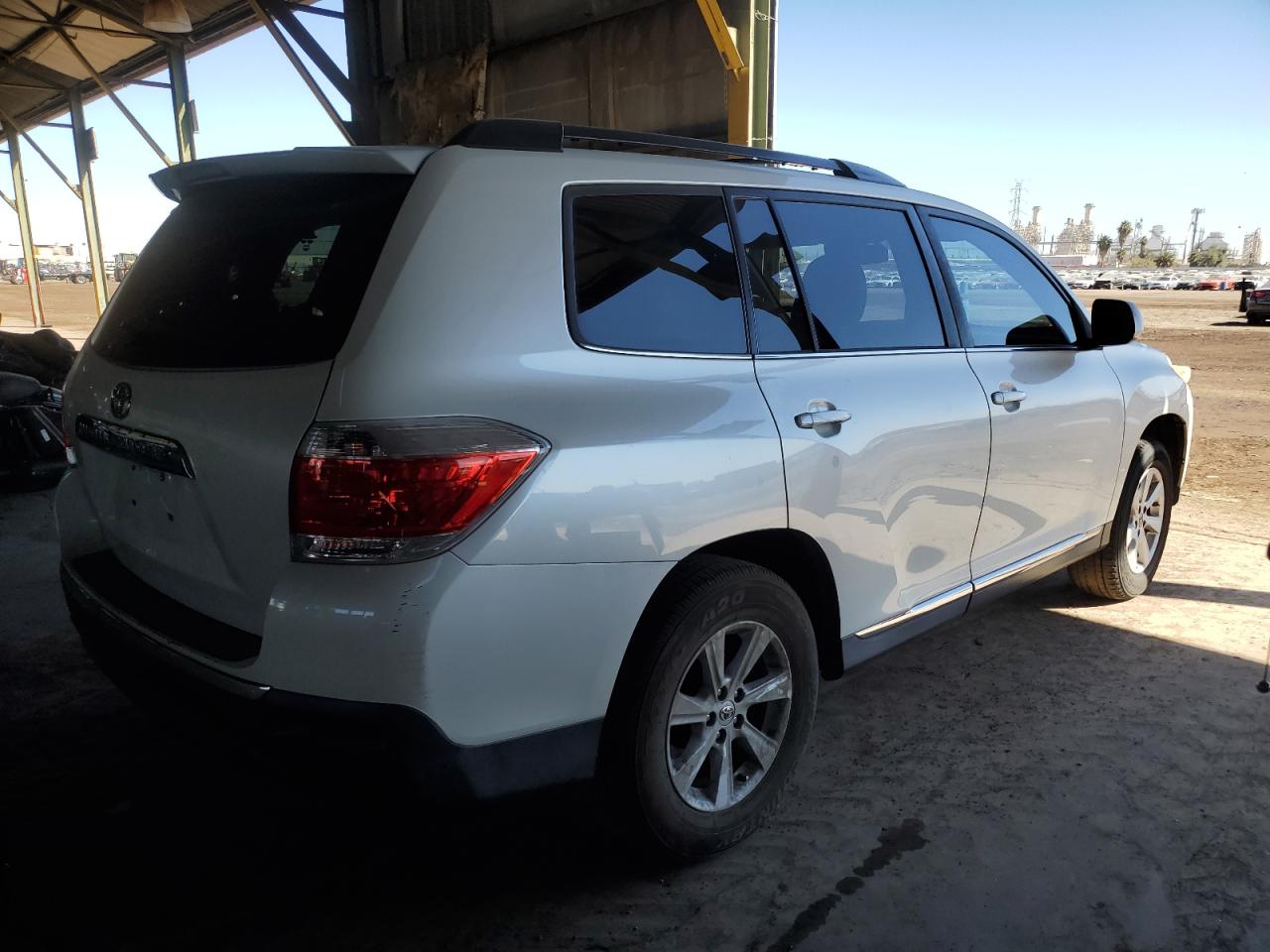 2011 Toyota Highlander - Image 3