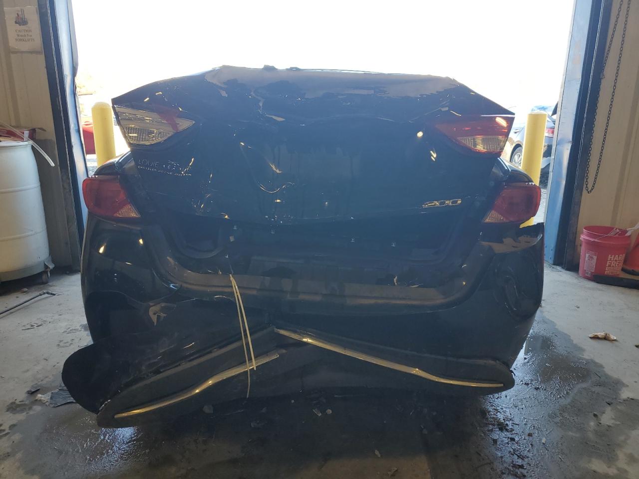 2015 Chrysler 200 - Image 6