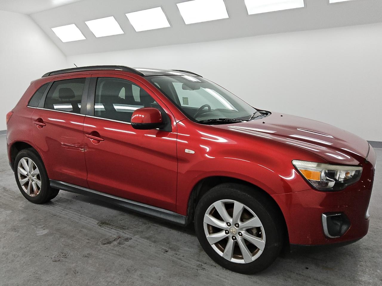 2014 Mitsubishi Outlander - Image 4