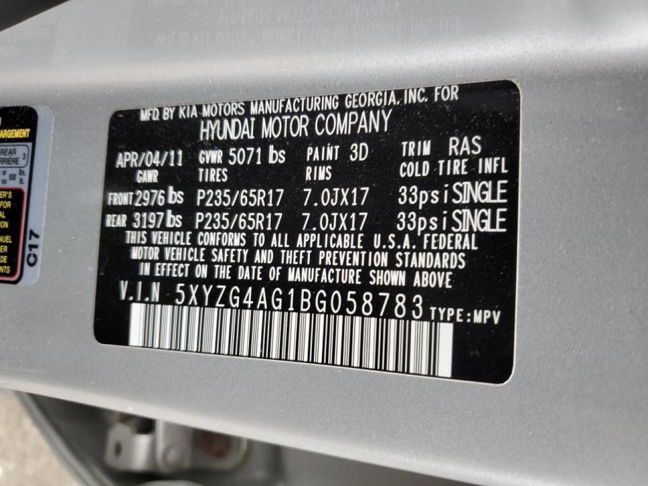 2011 Hyundai Santa Fe - Image 13