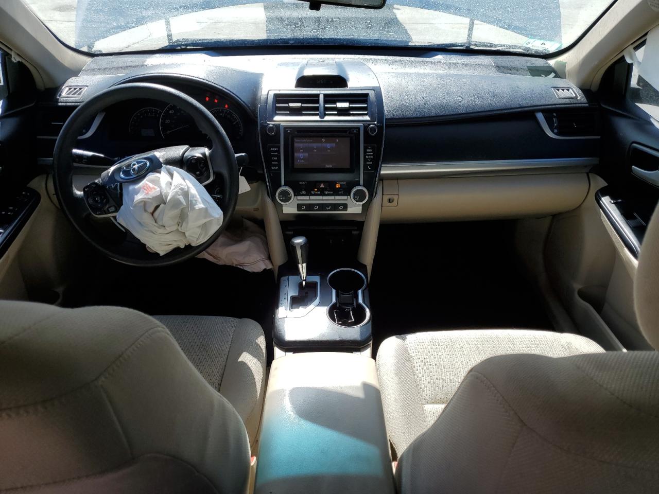 2014 Toyota Camry - Image 8