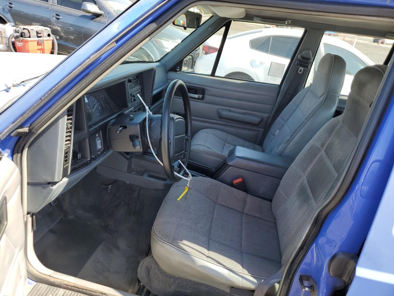 1996 Jeep Grand Cherokee - Image 7