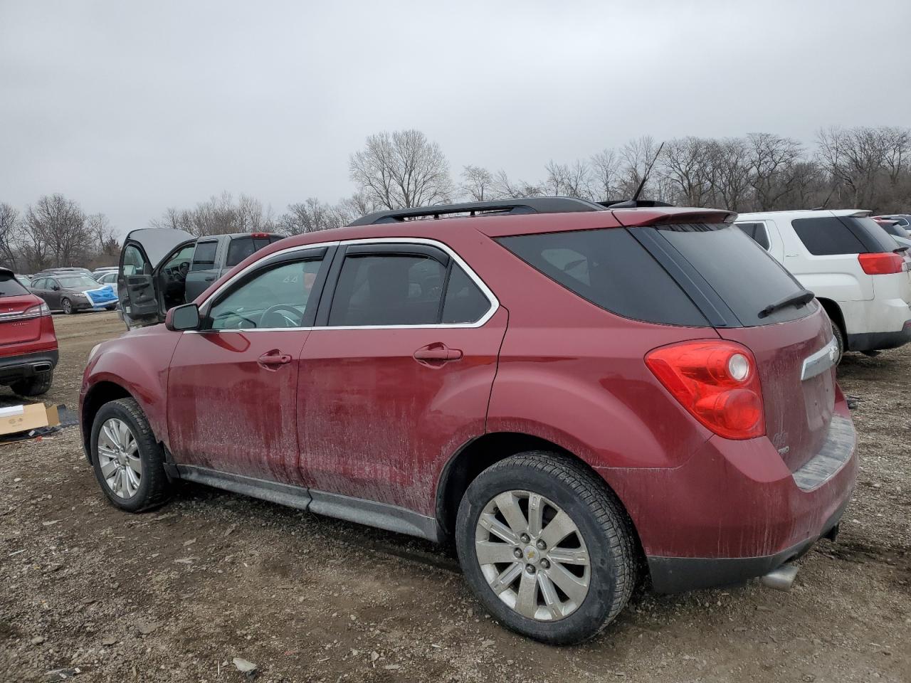 2010 Chevrolet Equinox - Image 2