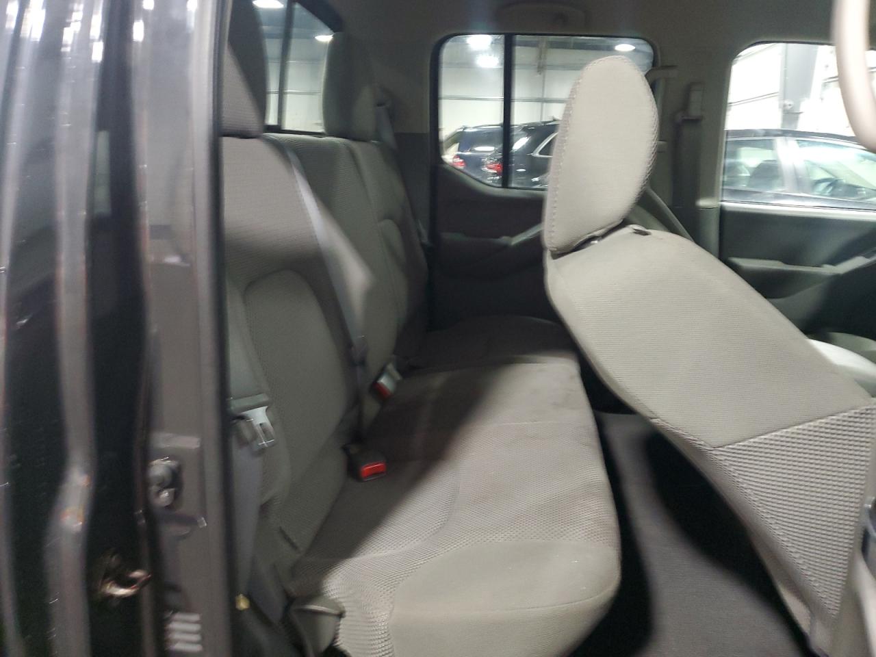 2015 Nissan Navara (Frontier) - Image 11