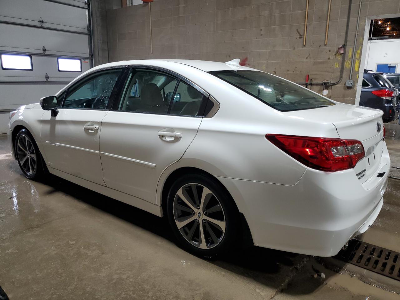 2016 Subaru Legacy - Image 2