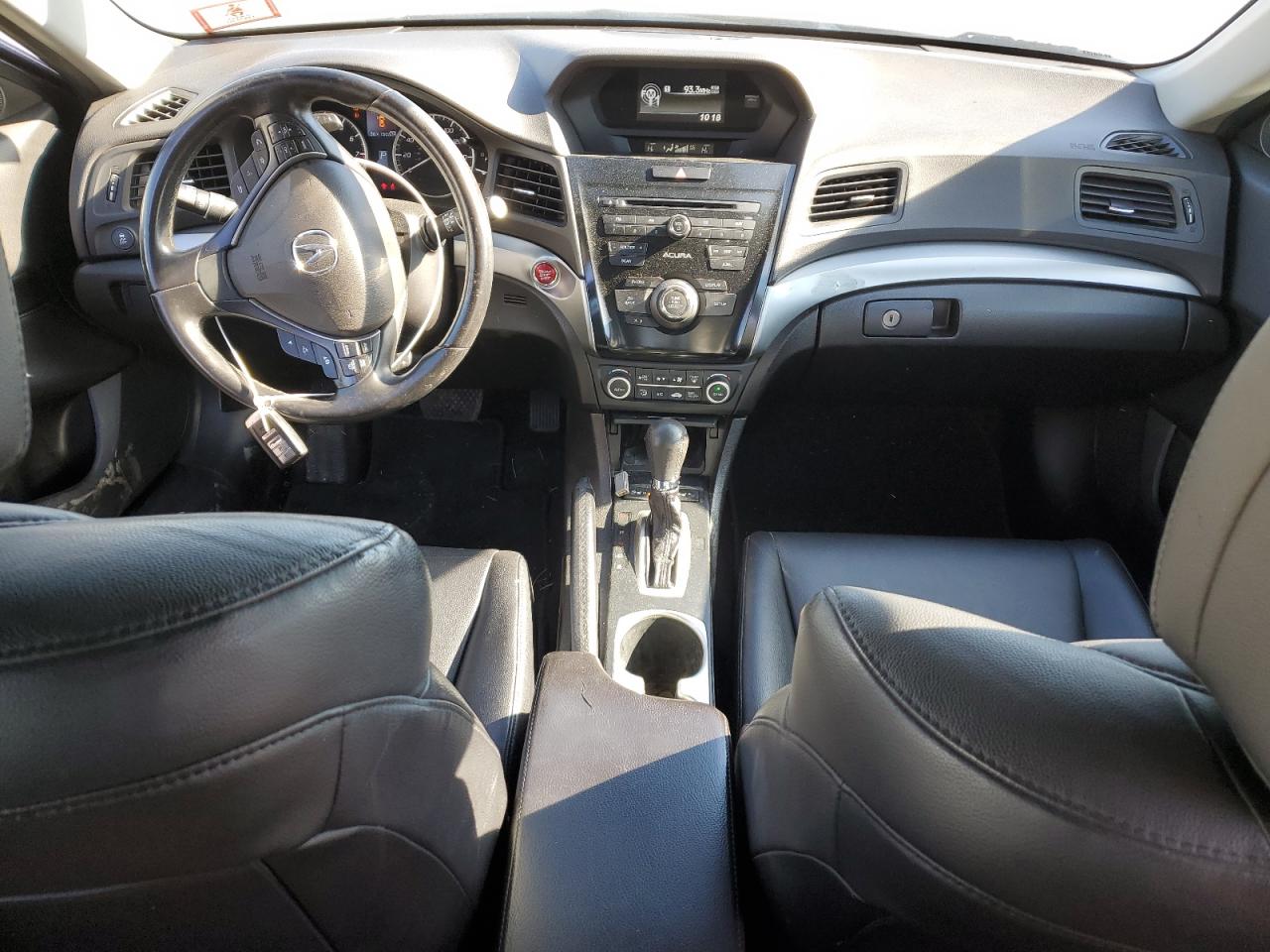 2017 Acura ILX - Image 8