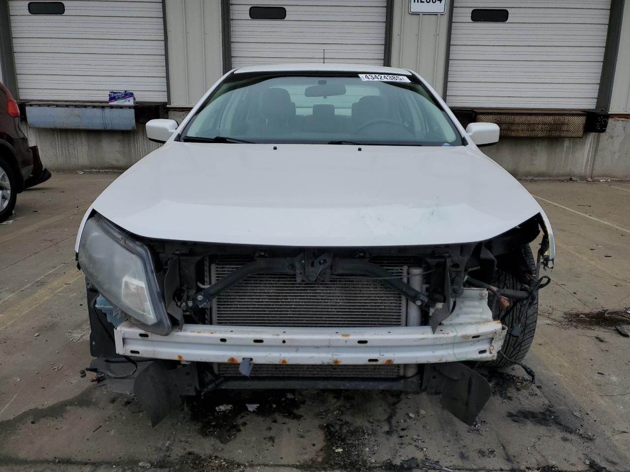 2010 Ford Fusion - Image 5
