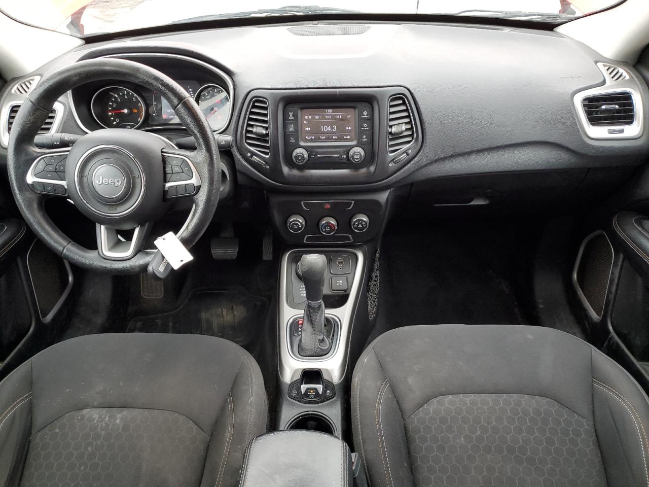 2018 Jeep Compass - Image 8