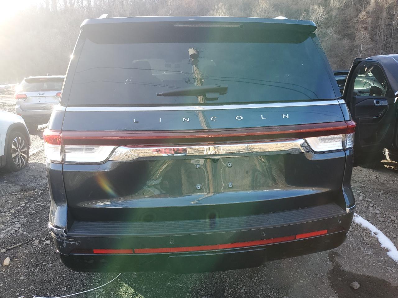 2024 Lincoln Navigator L Reserve VIN: 5LMJJ3LG4REL10785 Lot: 44108185