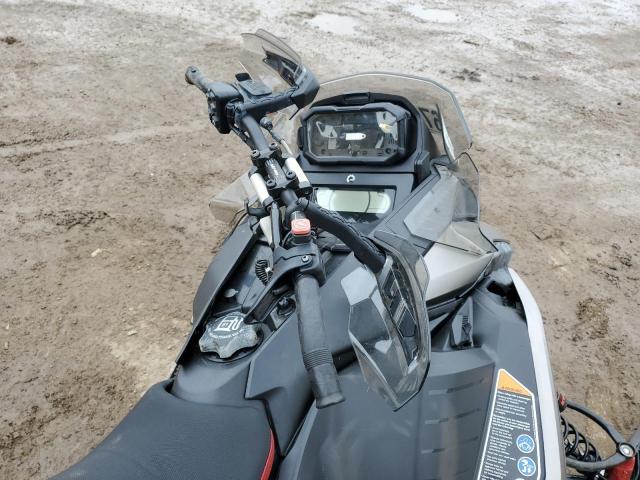 2023 SKIDOO RENEGADE