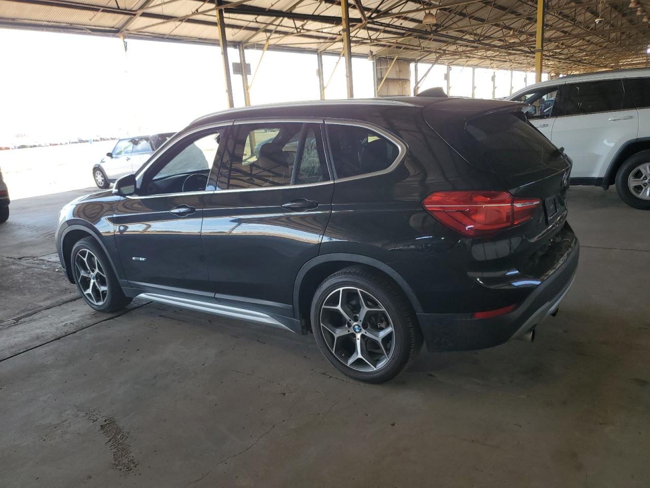 2016 BMW X1 - Image 2