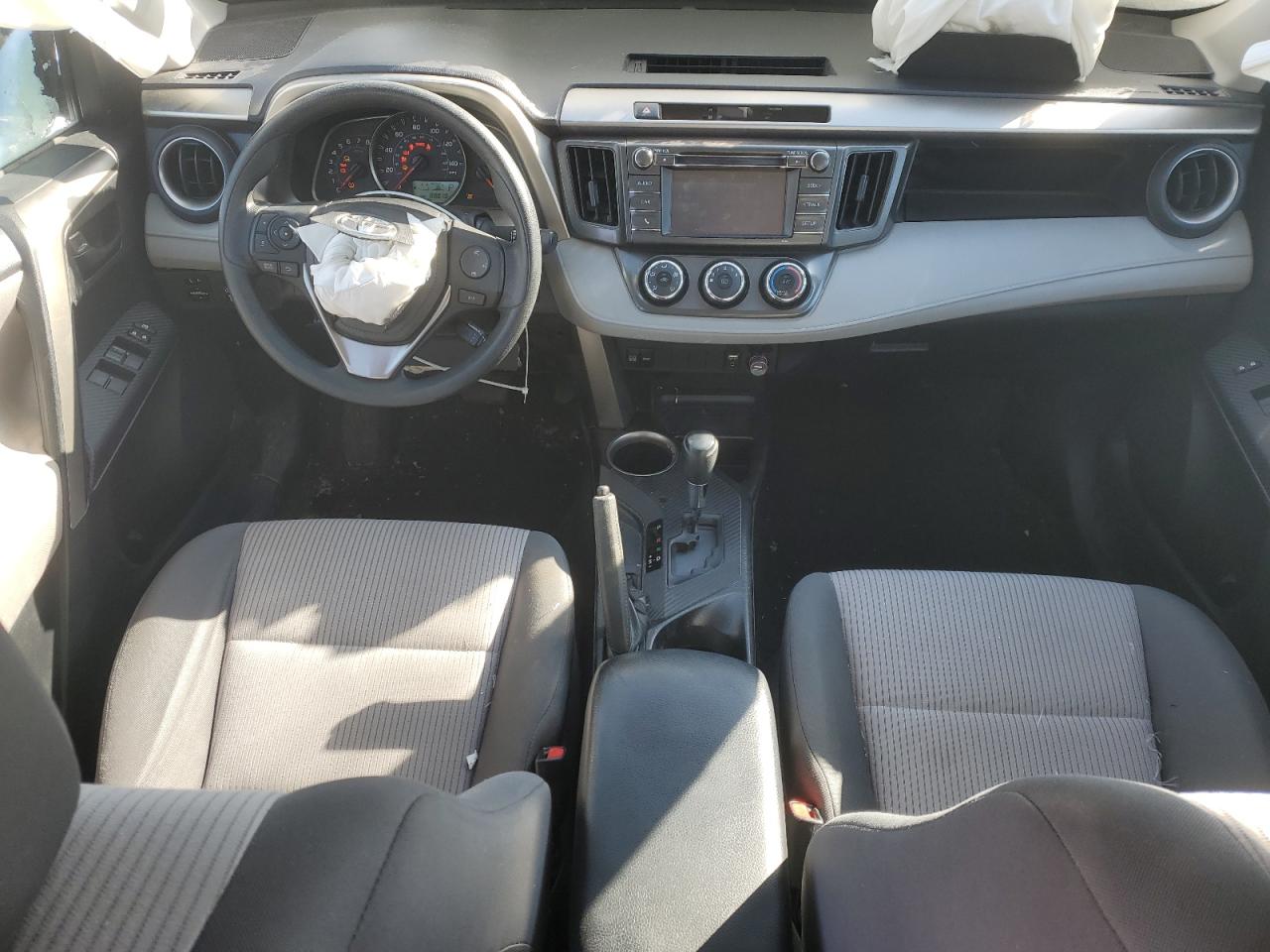 2015 Toyota RAV 4 - Image 8
