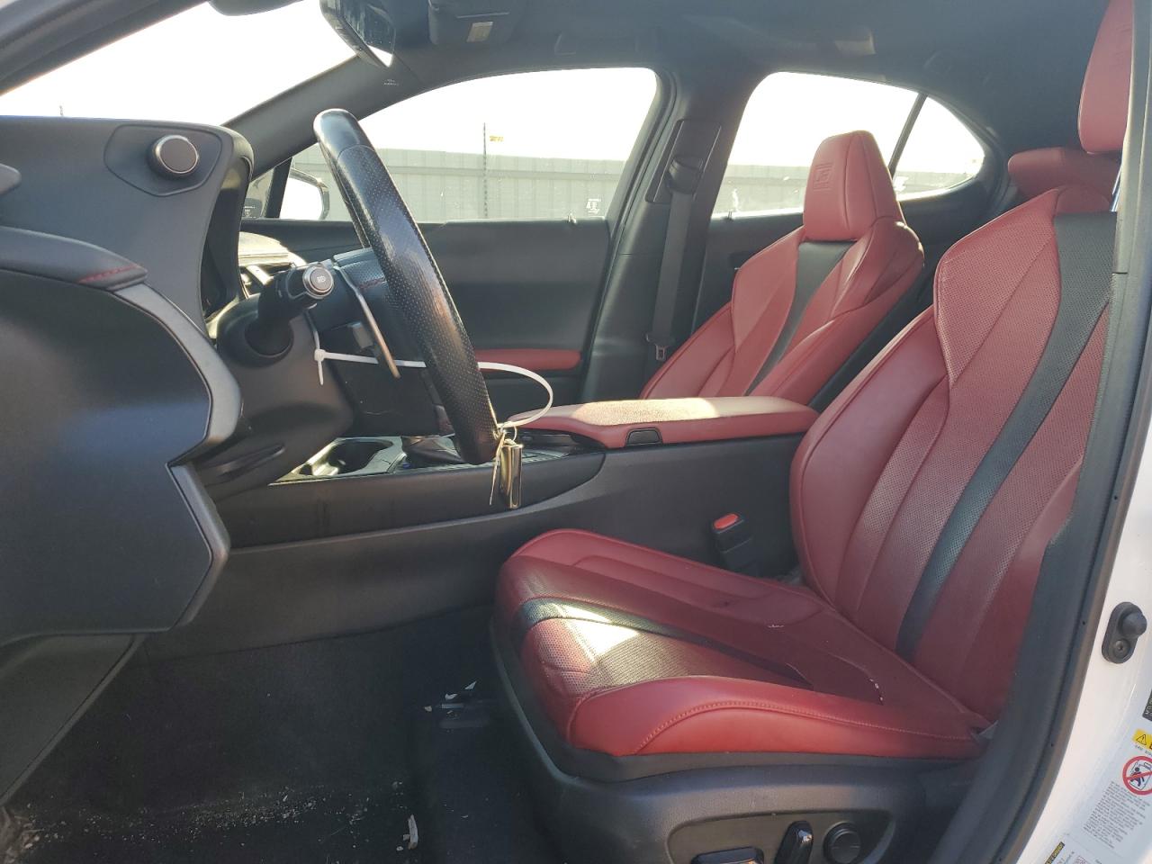 2019 Lexus UX - Image 7