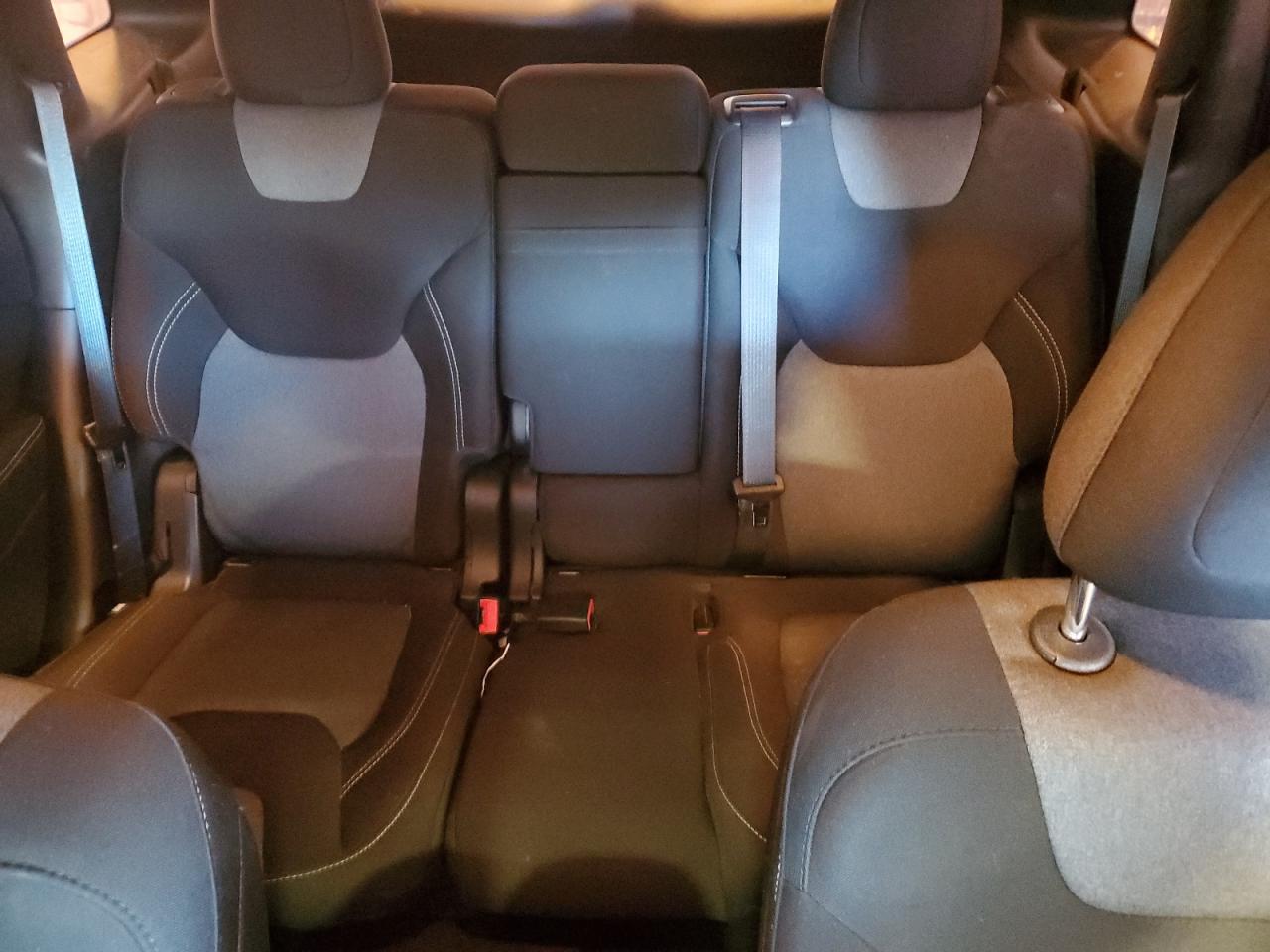 2015 Jeep Grand Cherokee - Image 10