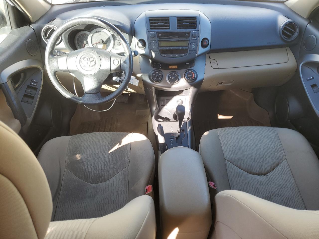 2010 Toyota RAV 4 - Image 8