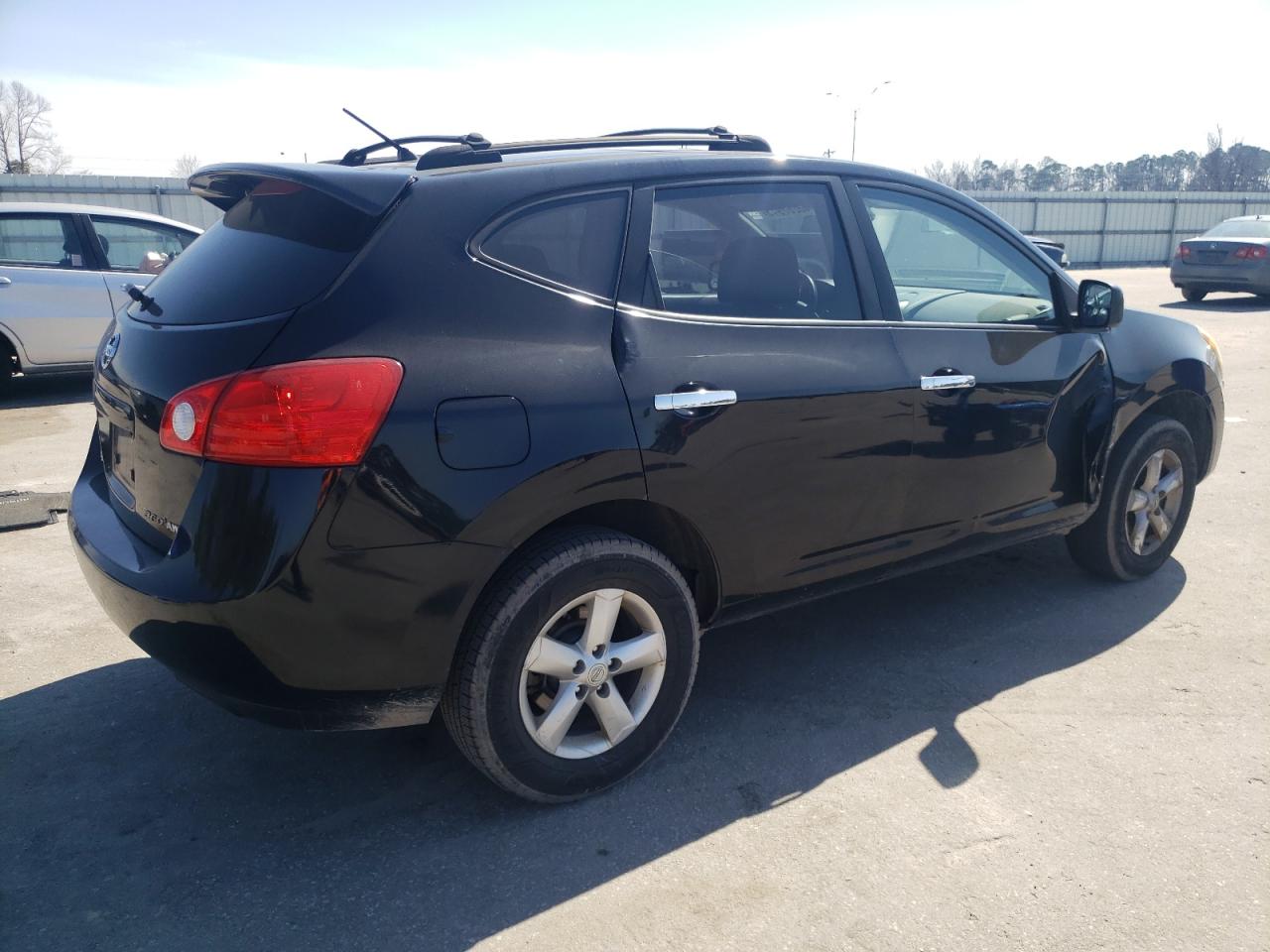 2010 Nissan Rogue - Image 3