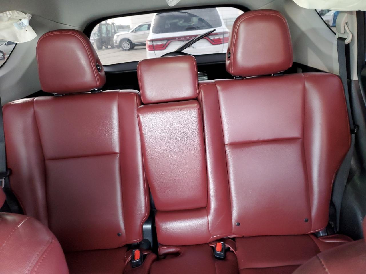 2016 Toyota RAV 4 - Image 10