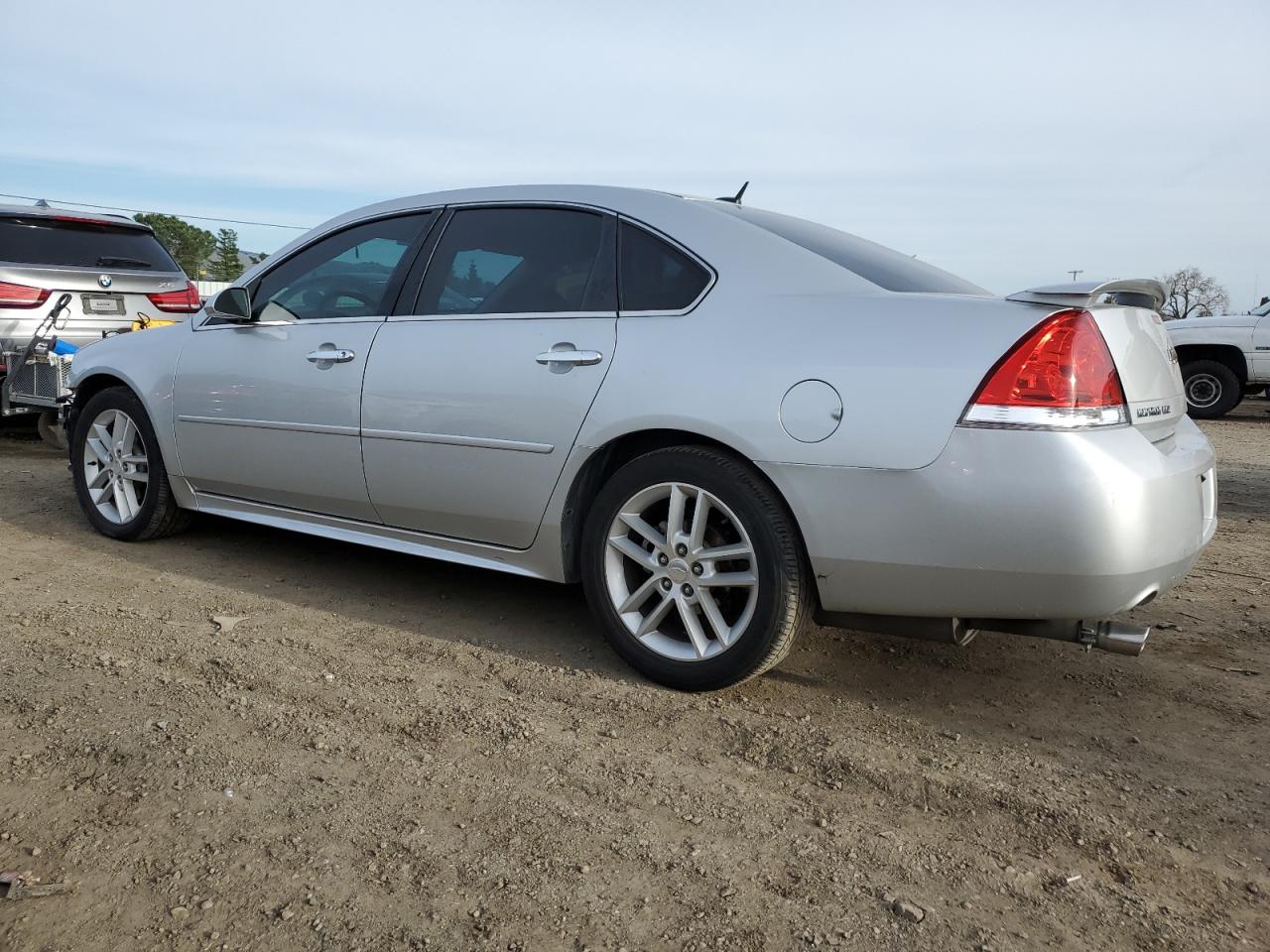 2015 Chevrolet Impala - Image 2