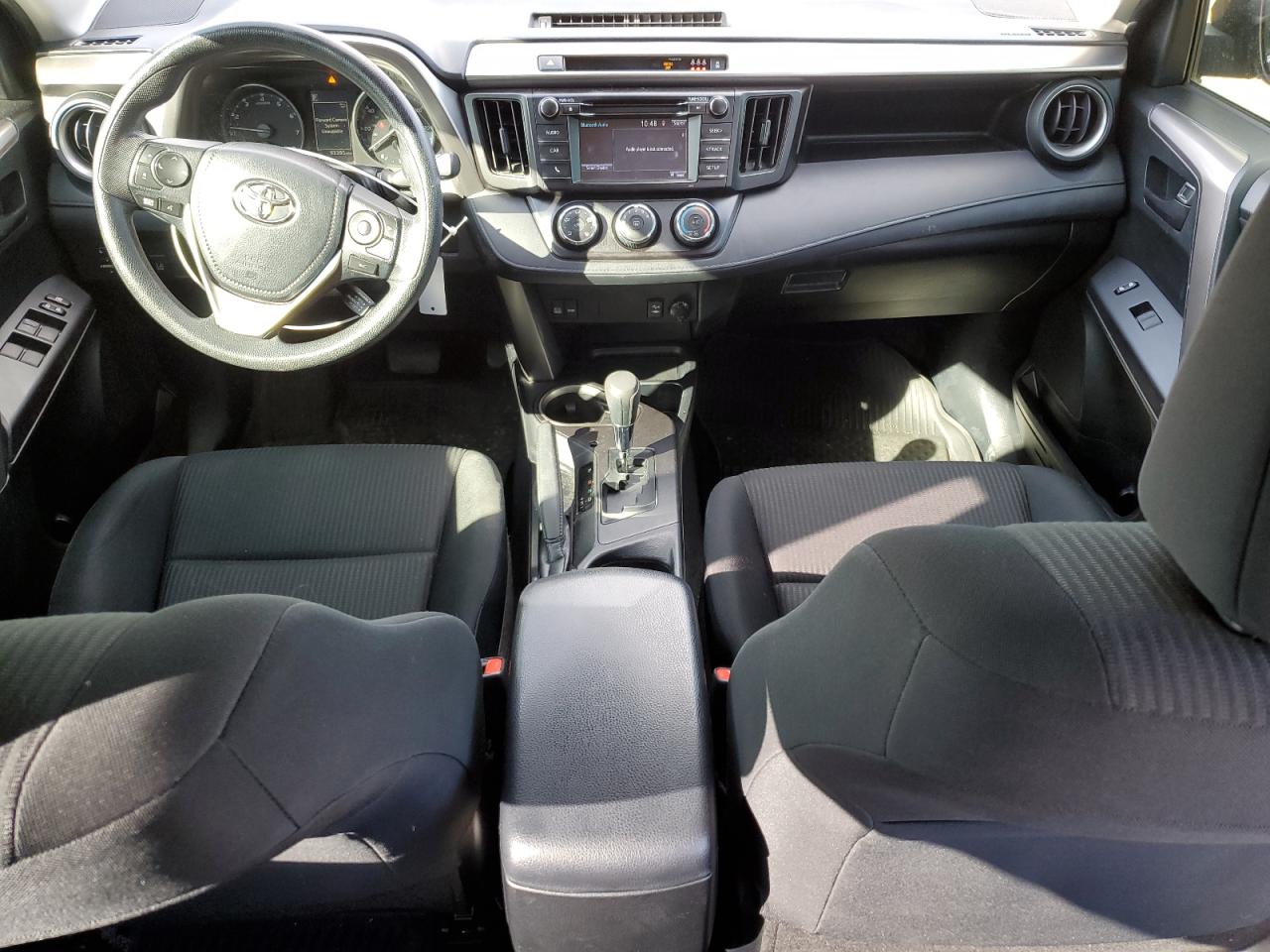 2018 Toyota RAV 4 - Image 8