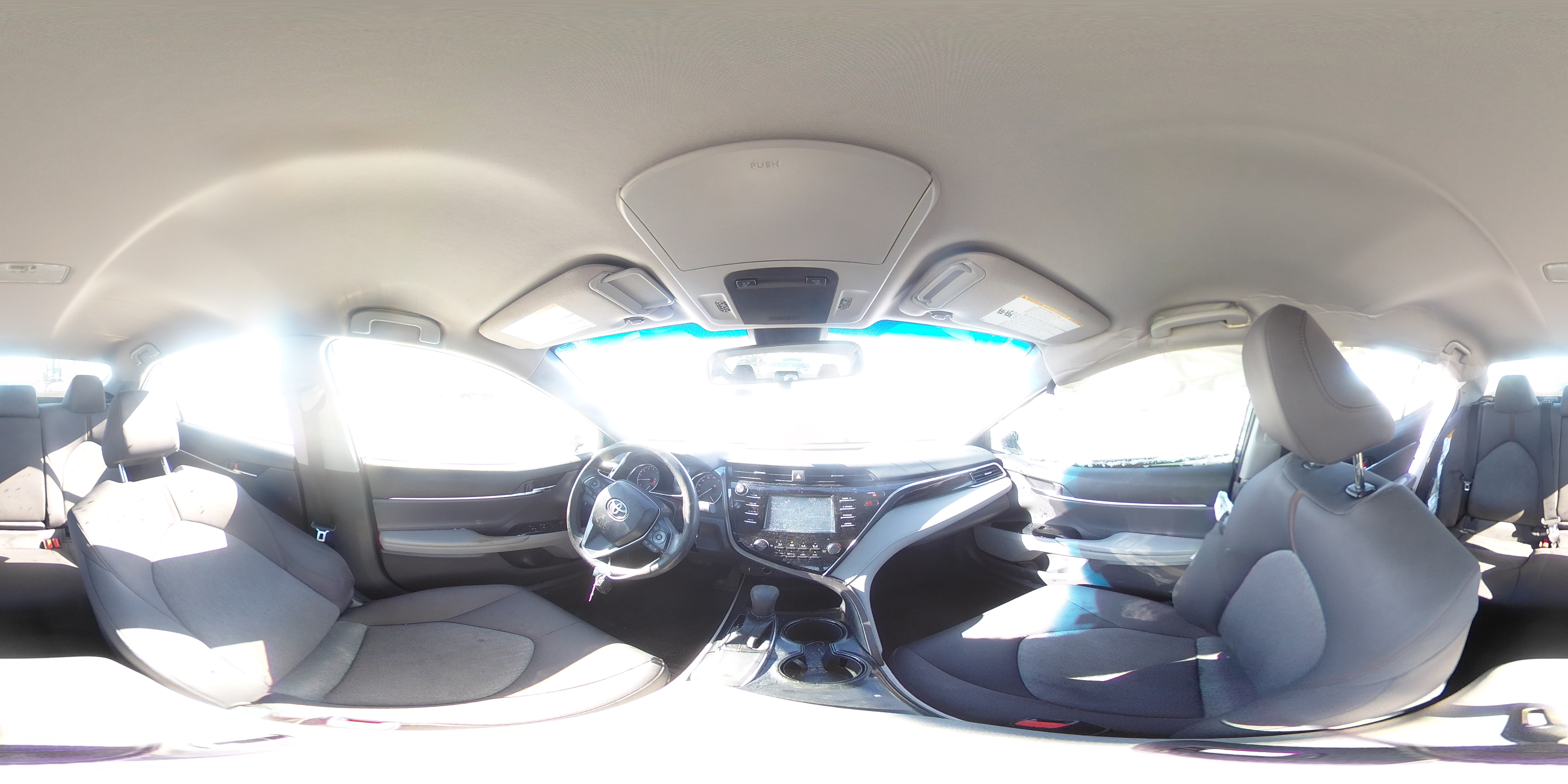 2018 Toyota Camry - Image 12