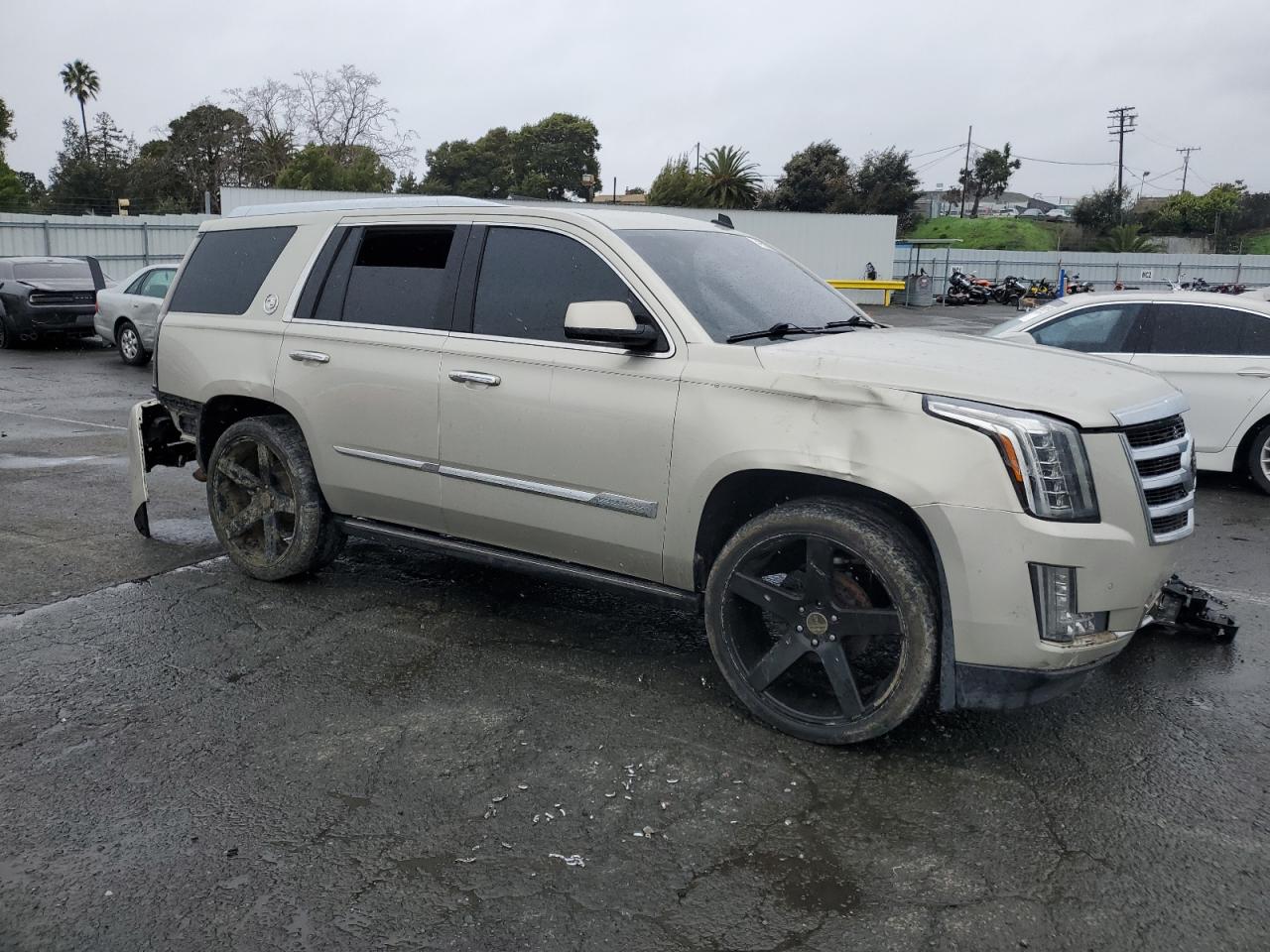 2015 Cadillac Escalade - Image 4