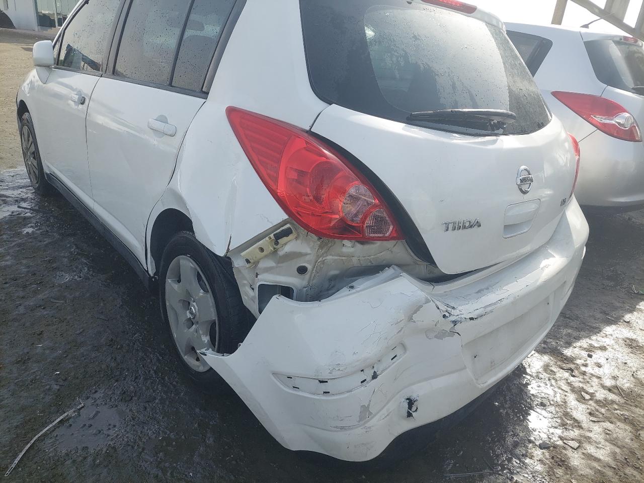 3N1BC1C61BK213494 - 2011 NISSAN TIIDA - #44289895