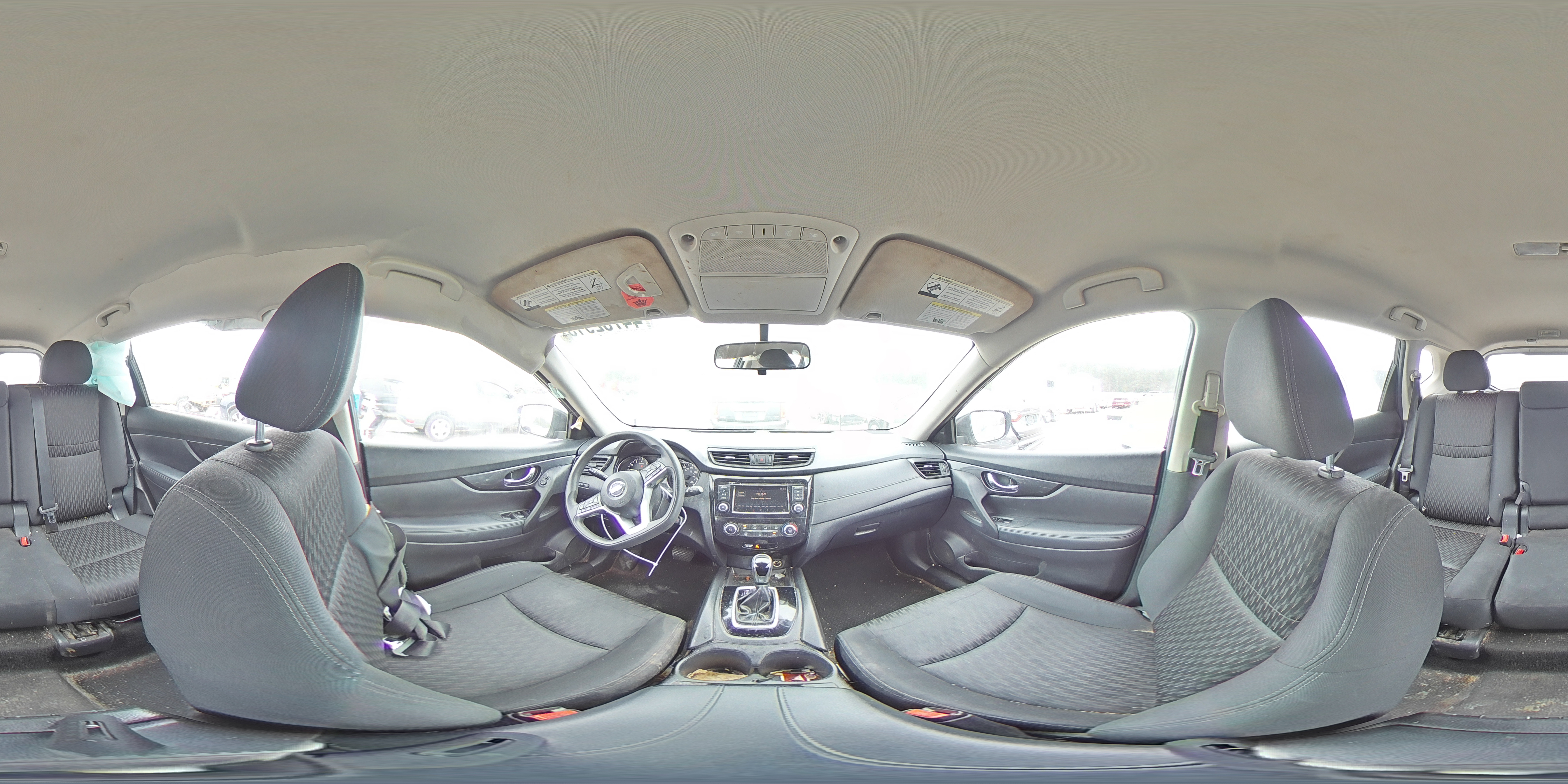 2018 Nissan Rogue - Image 14