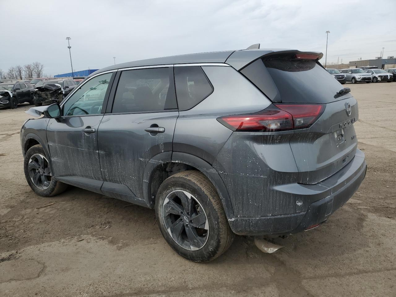 2024 Nissan Rogue - Image 2