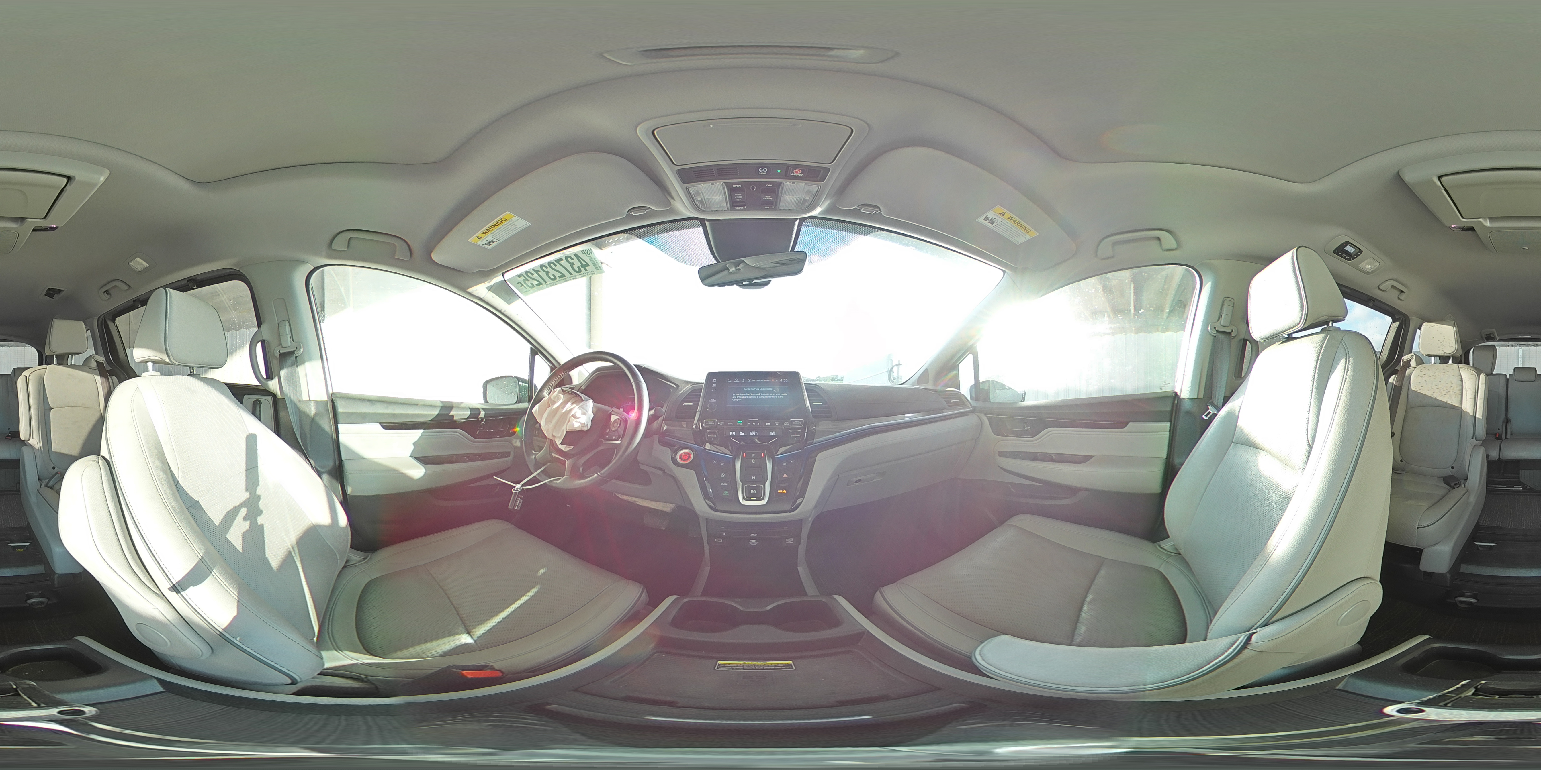 2022 Honda Odyssey - Image 16