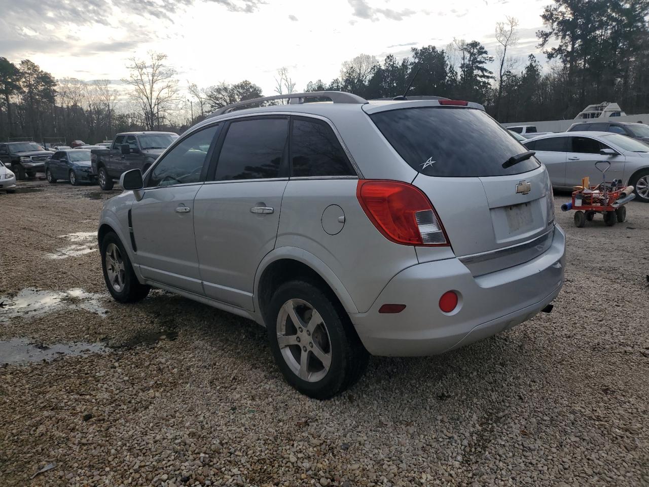 2014 Chevrolet Captiva - Image 2
