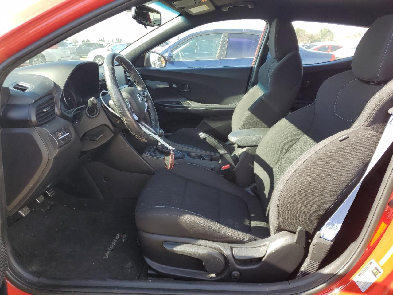 2020 Hyundai Veloster - Image 7