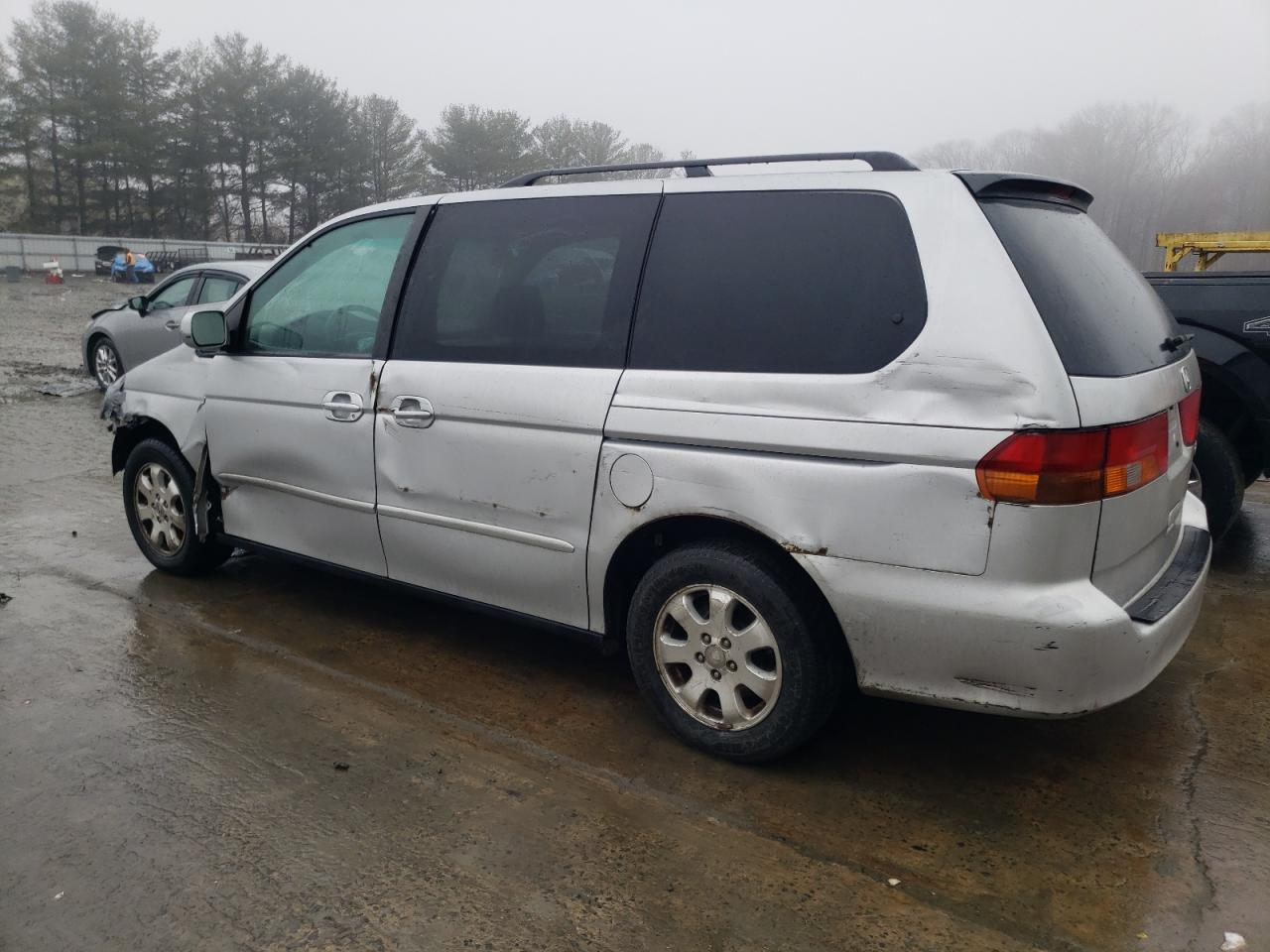2004 Honda Odyssey - Image 2