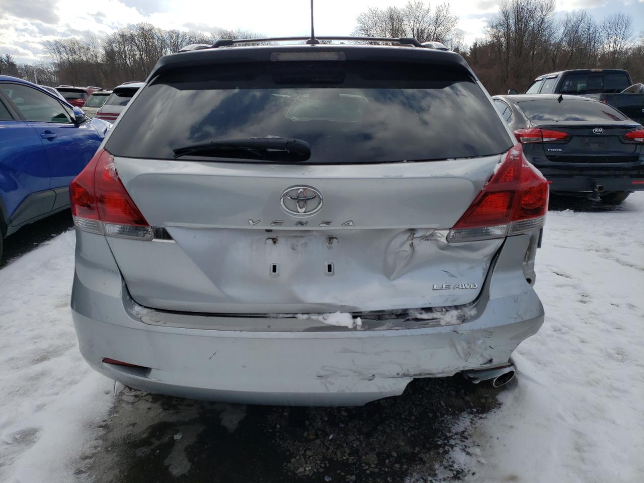 2015 Toyota Venza - Image 6