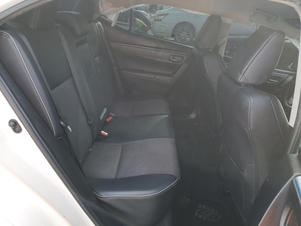 2015 Toyota Corolla - Image 11