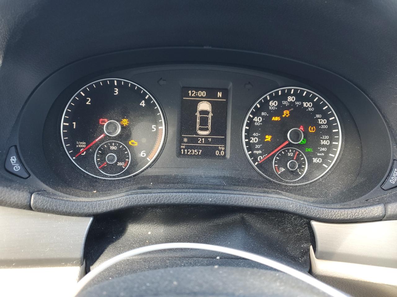 2014 Volkswagen Passat - Image 9