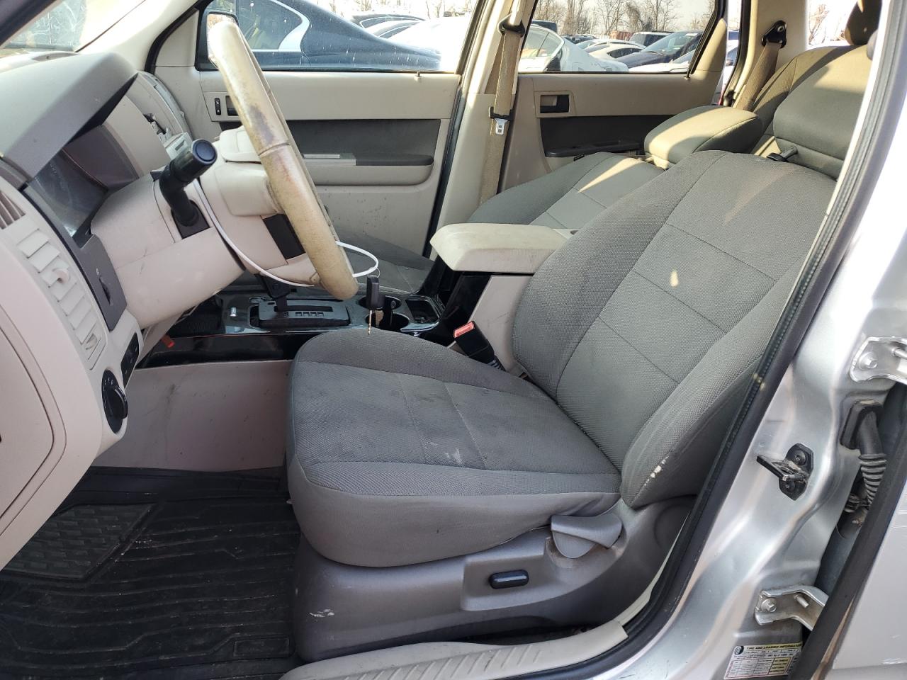 2010 Ford Escape - Image 7