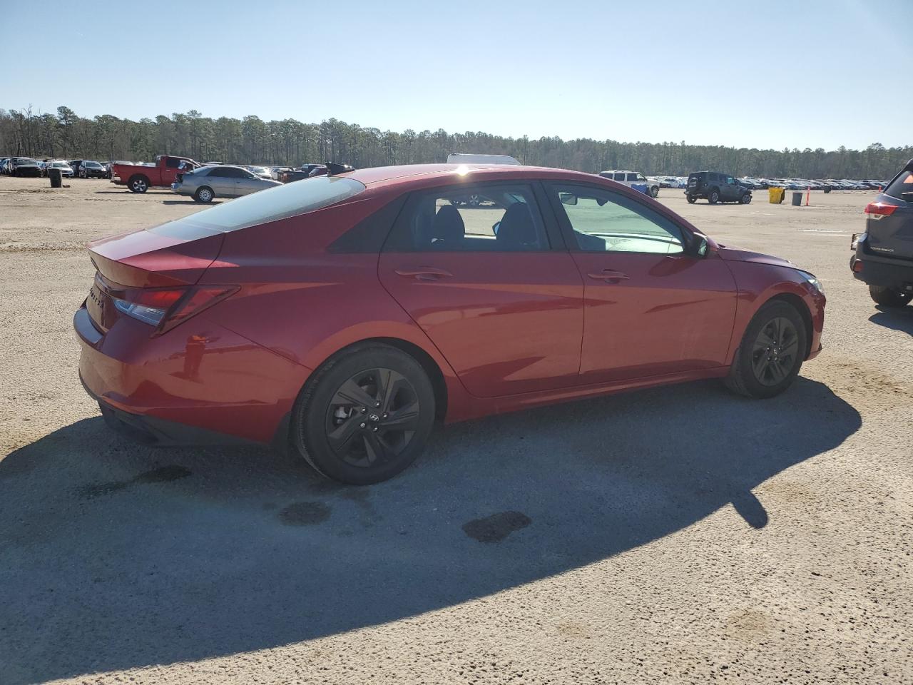 2021 Hyundai Elantra - Image 3