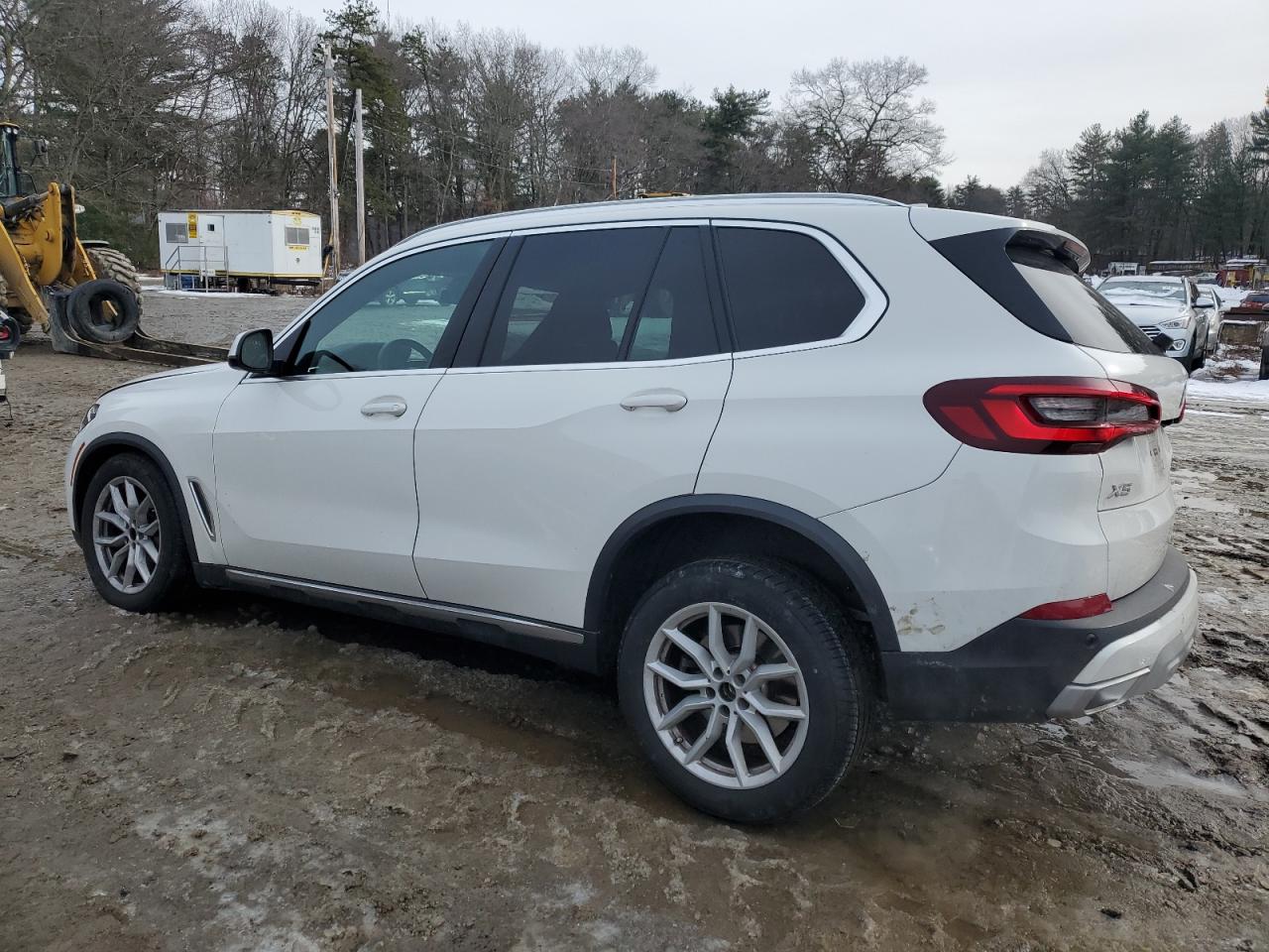 2023 BMW X5 - Image 2
