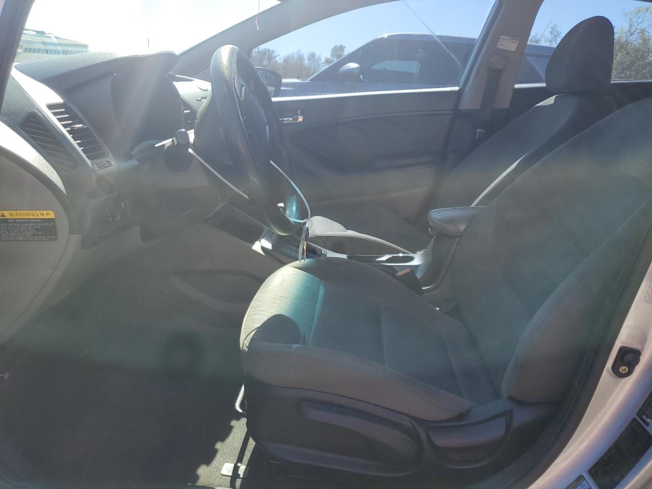 2015 Kia Forte - Image 7
