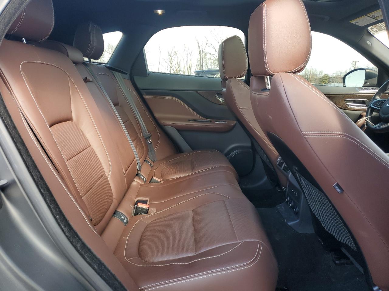 2018 Jaguar F-Pace - Image 11