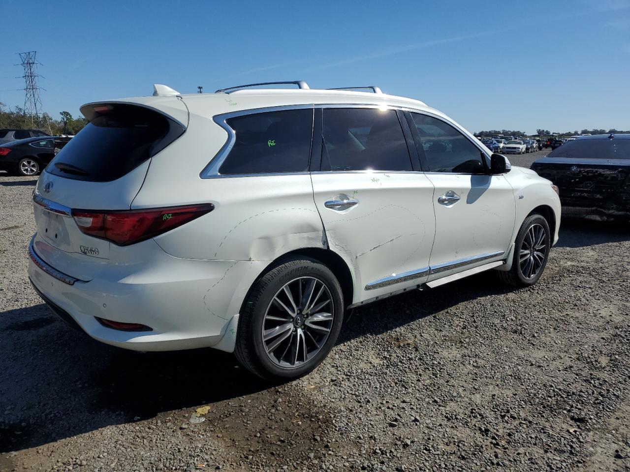 2016 Infiniti QX60 - Image 3