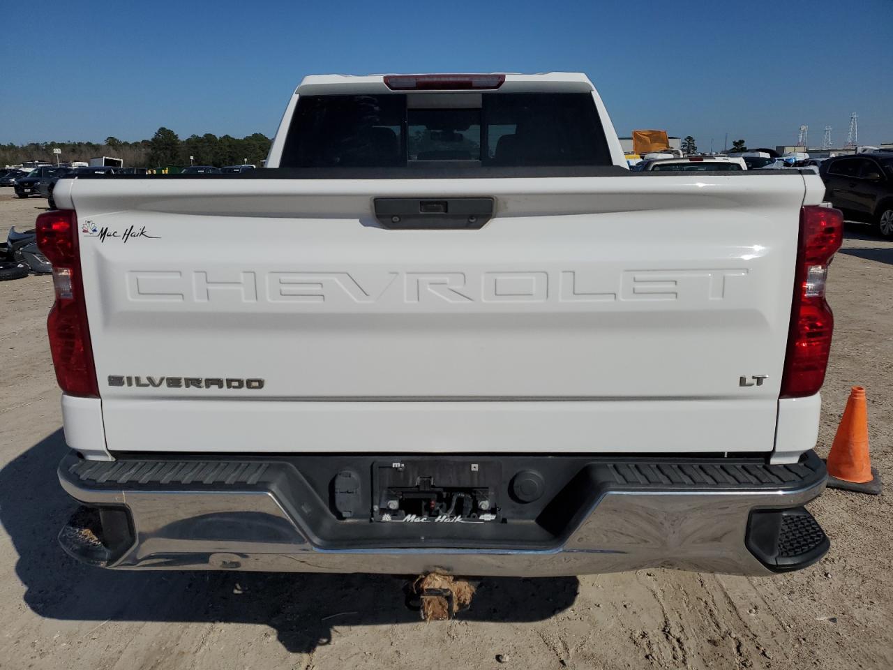 2019 Chevrolet Silverado - Image 6