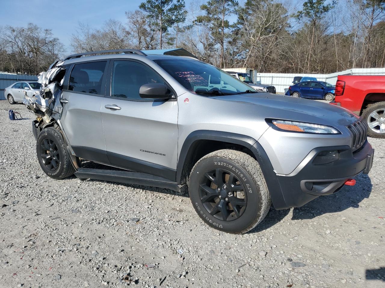 2017 Jeep Cherokee - Image 4