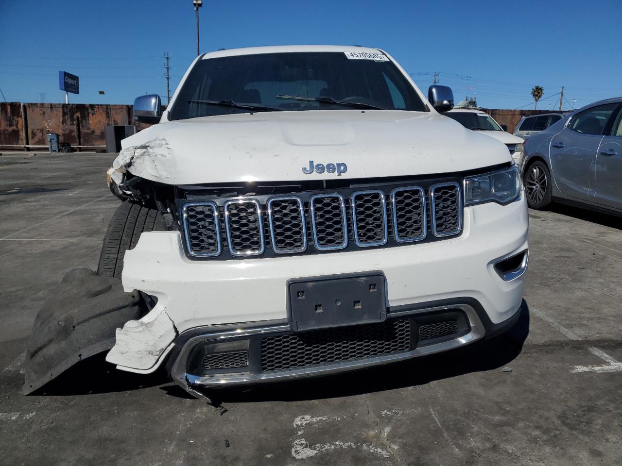 2018 Jeep Grand Cherokee - Image 5