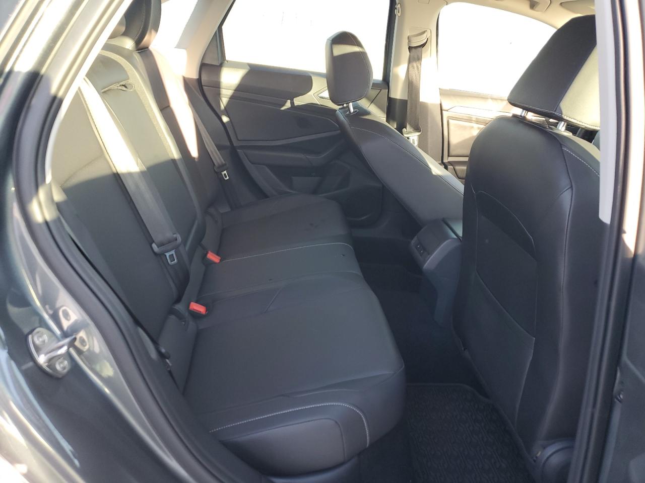2020 Volkswagen Jetta - Image 10