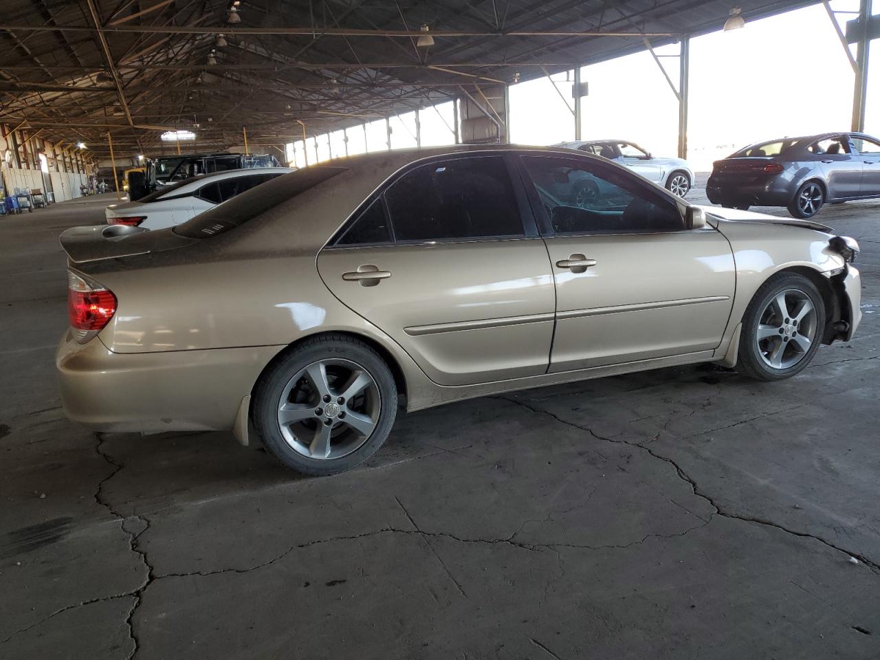 2005 Toyota Camry - Image 3