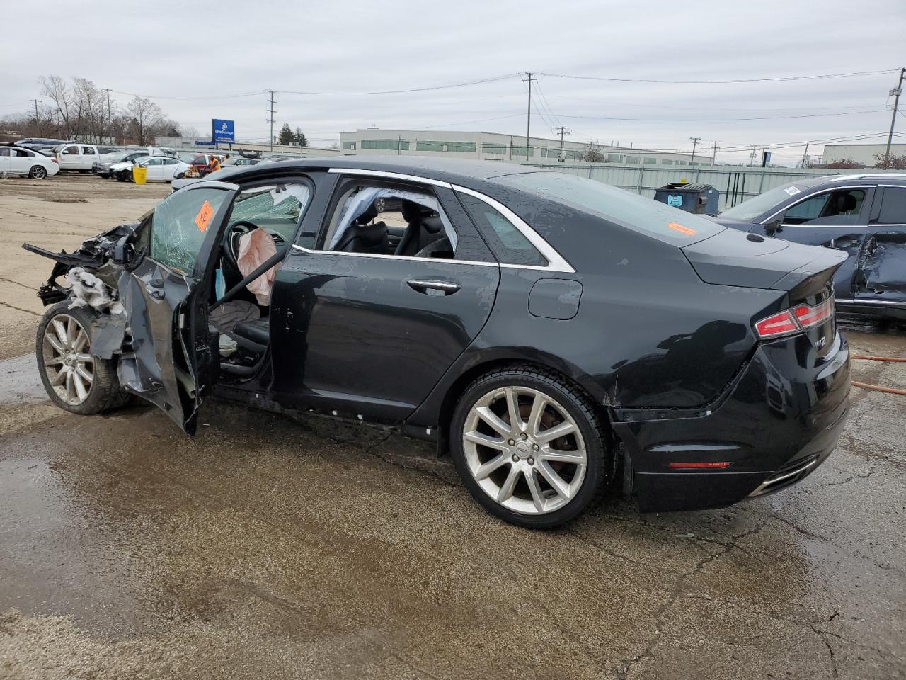2015 Lincoln MKZ - Image 2
